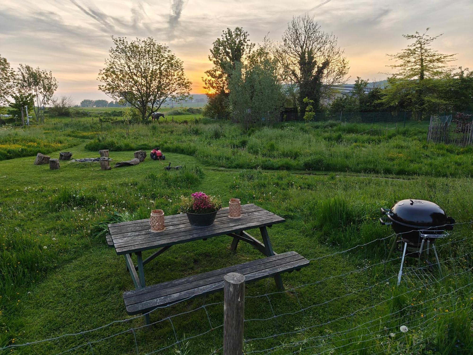 Au Pied Du Trieu, The Glamping Experience Hotel Labroye Buitenkant foto